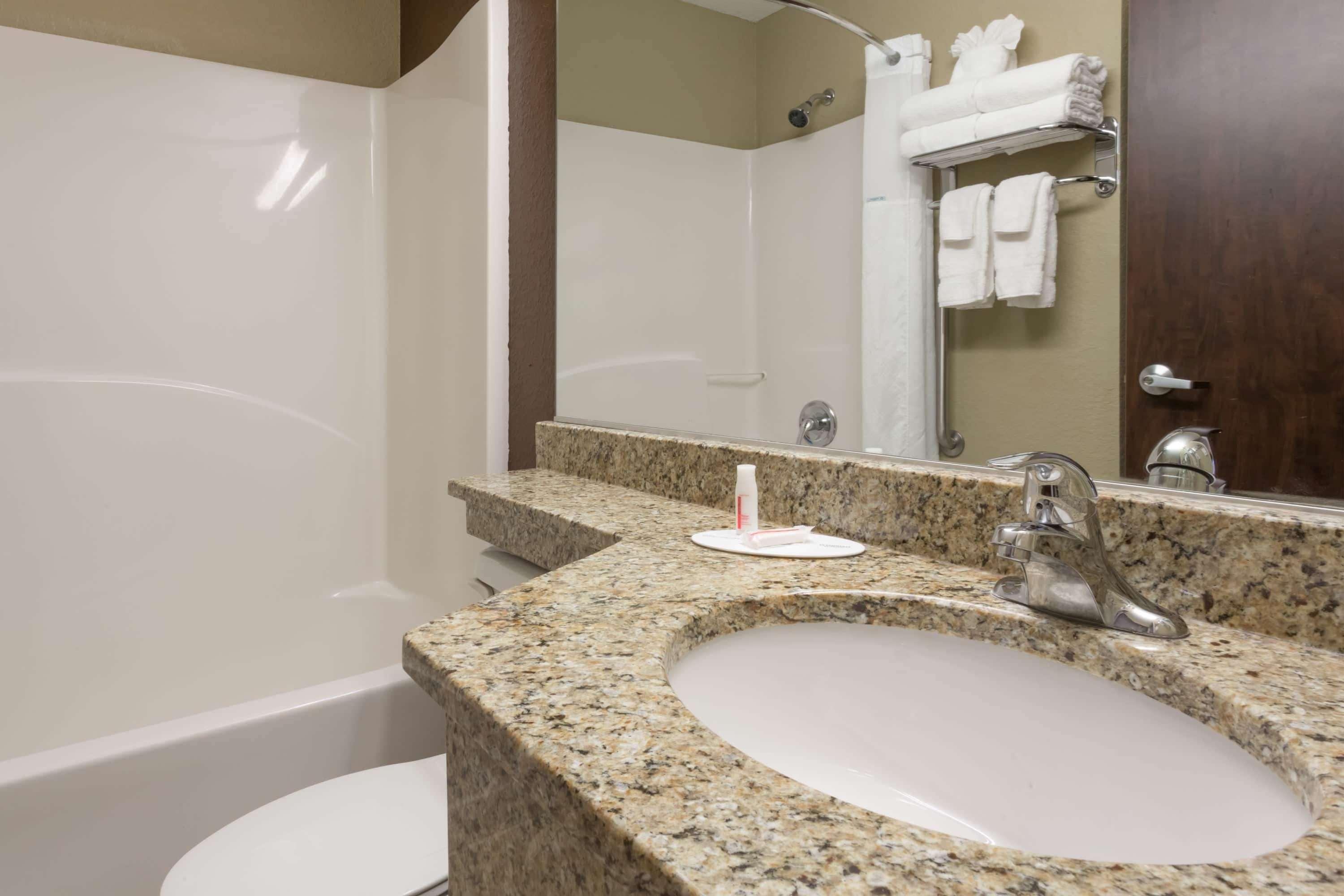 Microtel Inn & Suites By Wyndham Jacksonville Airport Exterior foto